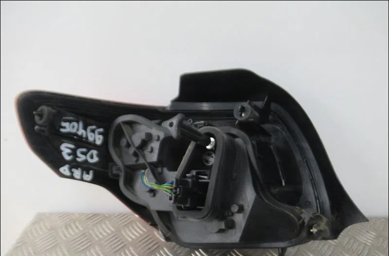 Feu arrière droit Citroen DS3 (SA_) 1.6 hdi 90 (2009-2015) 3 portes occasion