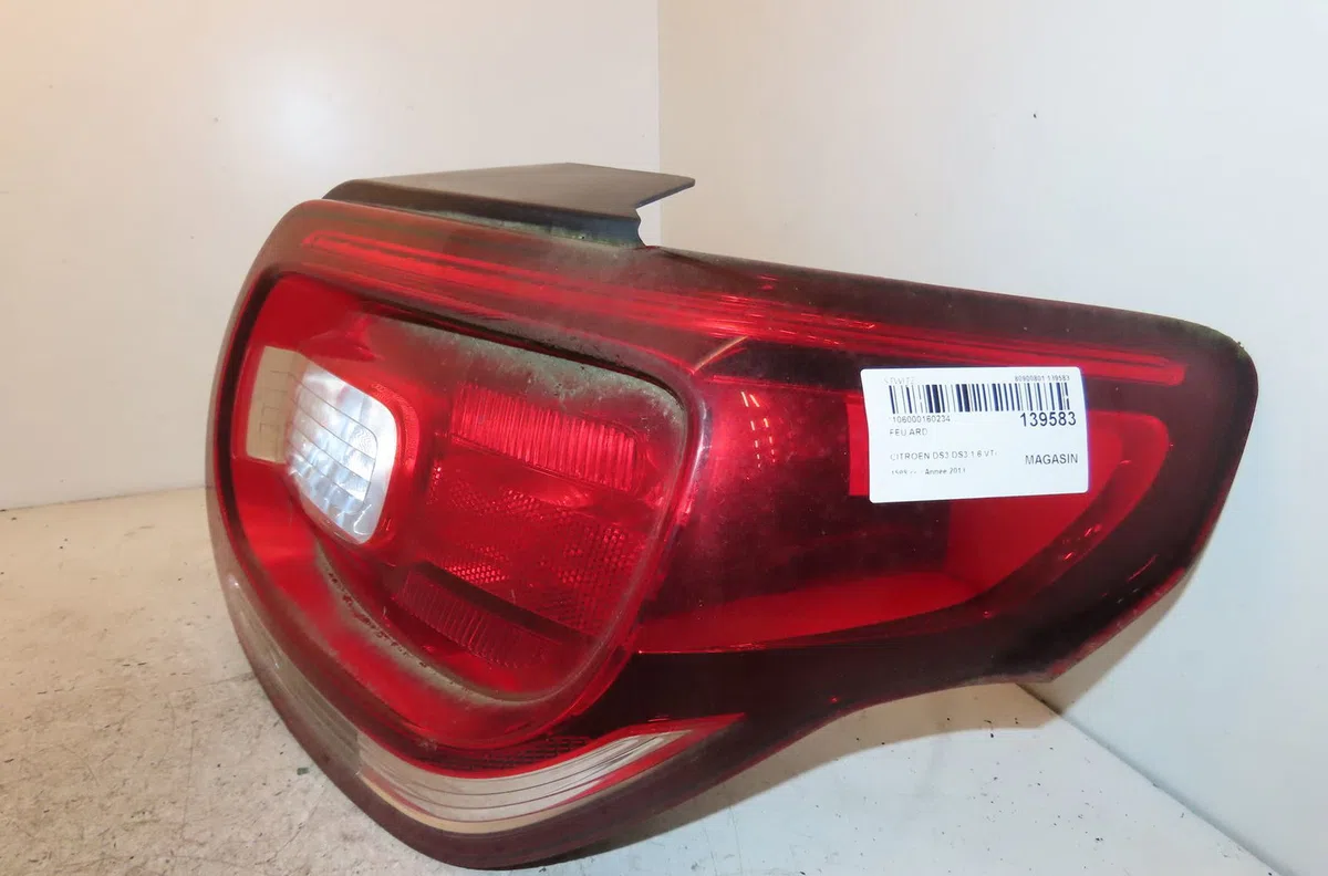Feu arrière droit Citroën DS3 (SA_) 1.6 vti 120 (2010-2015) occasion