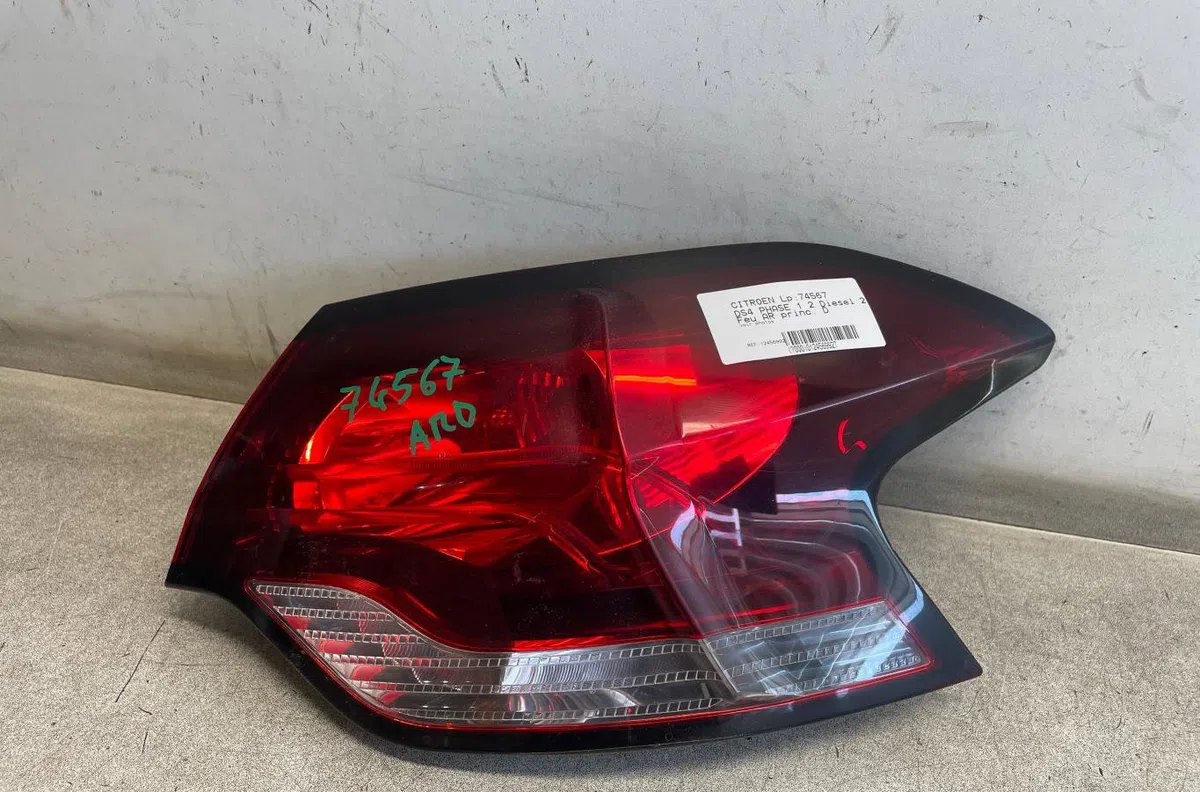 Feu arrière droit Citroen DS4 (NX_) 2.0 hdi 165 (2011-2015) occasion