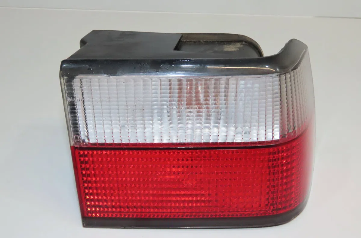 Feu arrière droit Citroen XANTIA (X1_, X2_) 1.8 i 16v (1995-2001) occasion