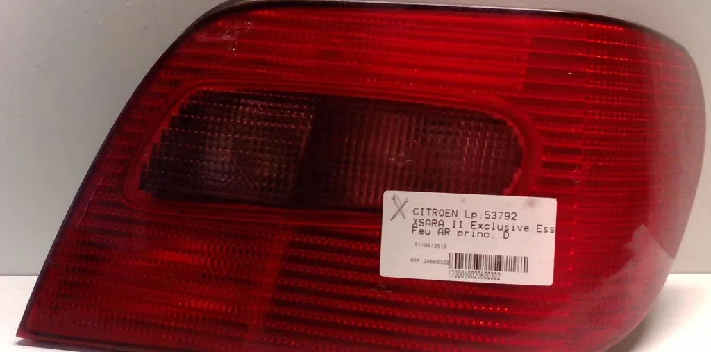 Feu arrière droit Citroen XSARA (N1) 1.6 16v (2000-2005) 5 portes occasion