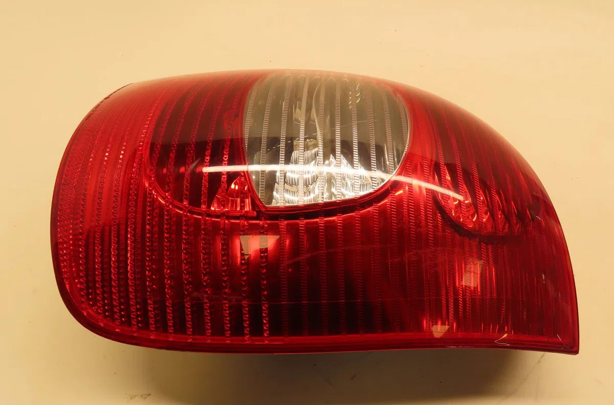 Feu arrière droit Citroen XSARA PICASSO (N68) 1.6 hdi (2004-2011) occasion
