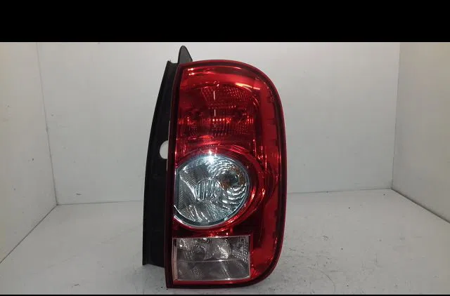 Feu arrière droit Dacia DUSTER (HS_) 1.6 16v hi-flex (2010-2018) occasion
