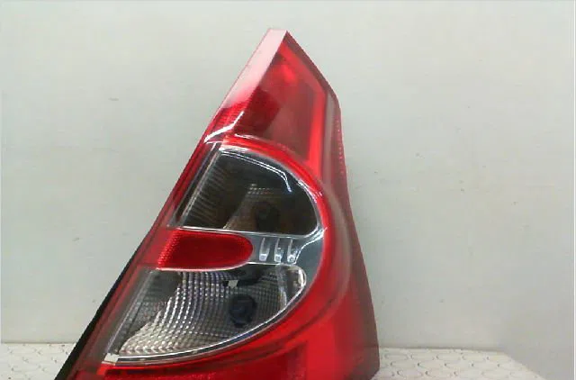 Feu arrière droit DACIA SANDERO I 1.5 DCI 70ch occasion