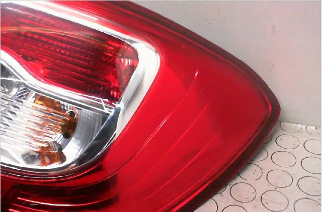 Feu arrière droit Dacia SANDERO II Tce 90 (b8m1, b8ma) (2012) 5 portes occasion