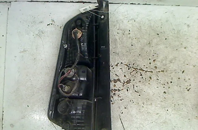 Feu arrière droit Daihatsu SIRION (M3_) 1.0 (2005-2013) occasion