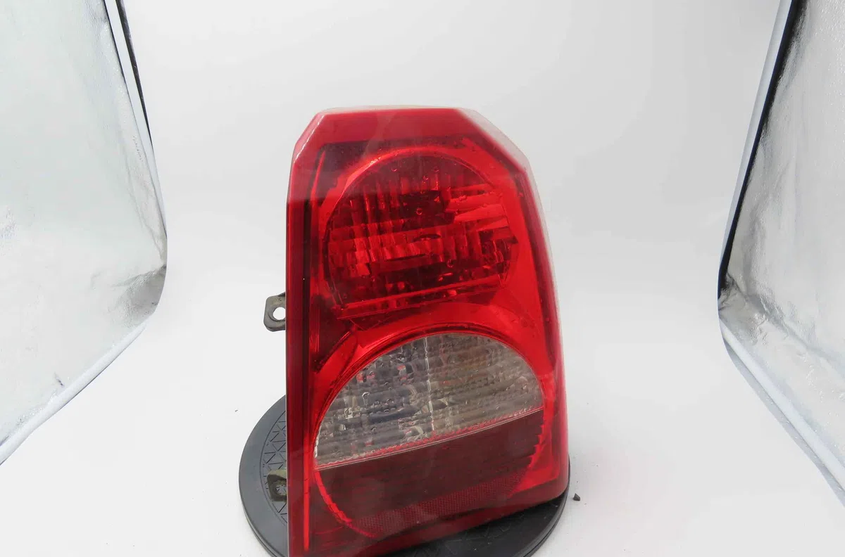 Feu arrière droit DODGE CALIBER occasion