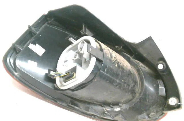 Feu arrière droit Fiat BRAVO II (198_) 1.6 d multijet (198axh1b) (2007-2014) 5 portes occasion