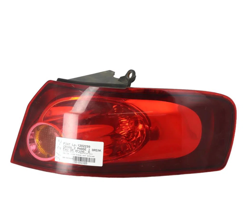 Feu arrière droit Fiat CROMA (194_) 1.9 d multijet (194axb1b) (2005-2011) occasion
