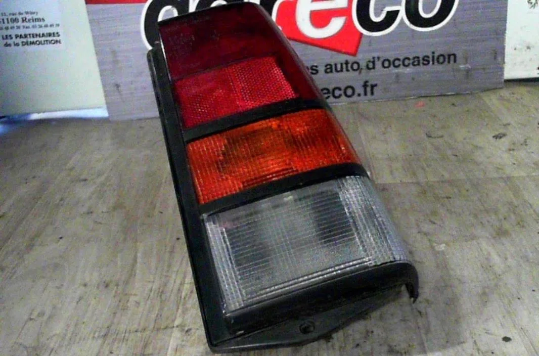 Feu arrière droit FIAT PANDA 1  PANDA 1 PHASE 2 occasion
