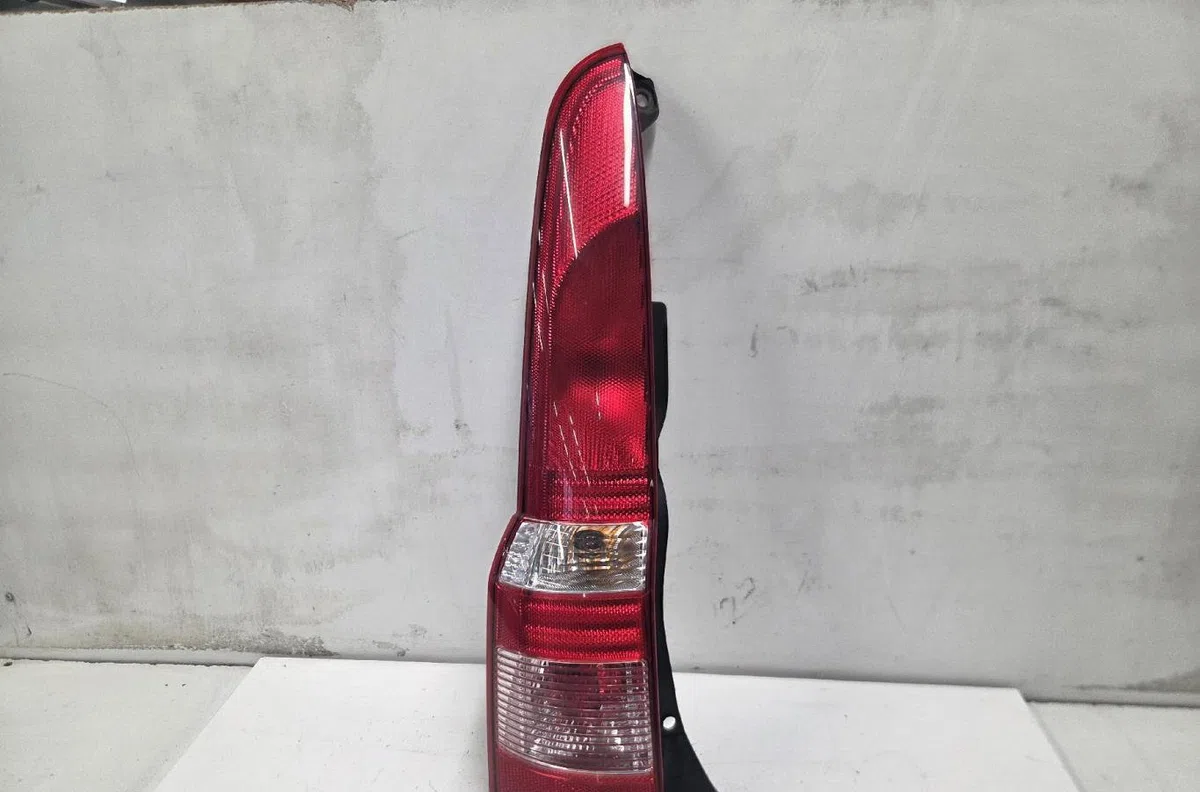 Feu arrière droit FIAT PANDA 2 PHASE 1 occasion