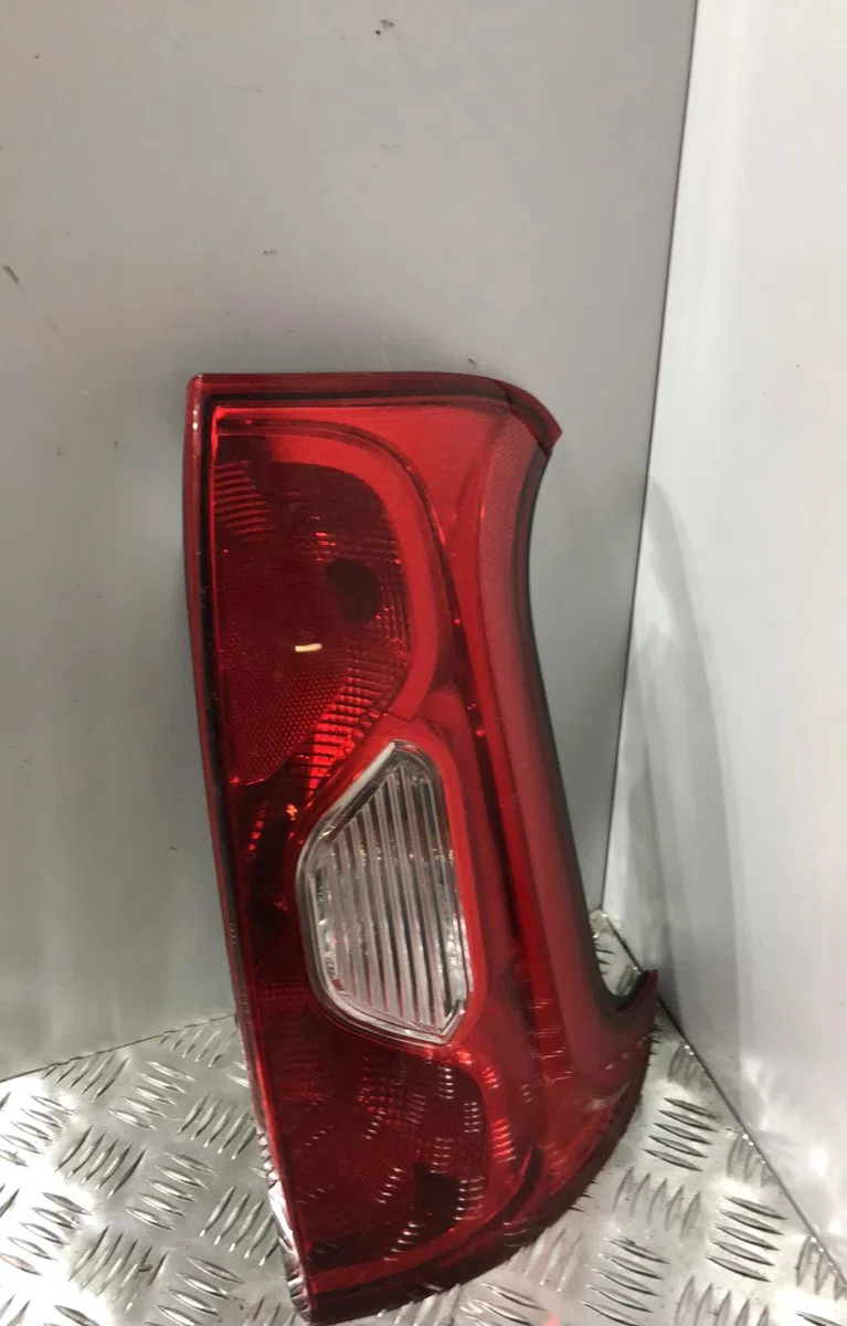 Feu arrière droit FIAT PANDA 3 PHASE 1 occasion