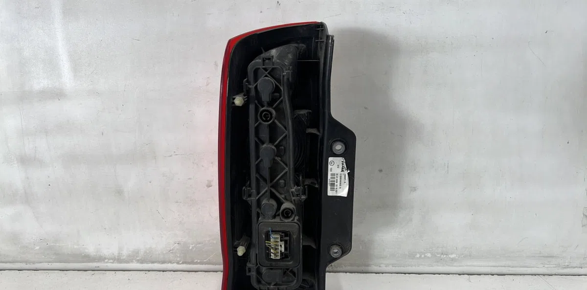 Feu arrière droit FIAT QUBO occasion