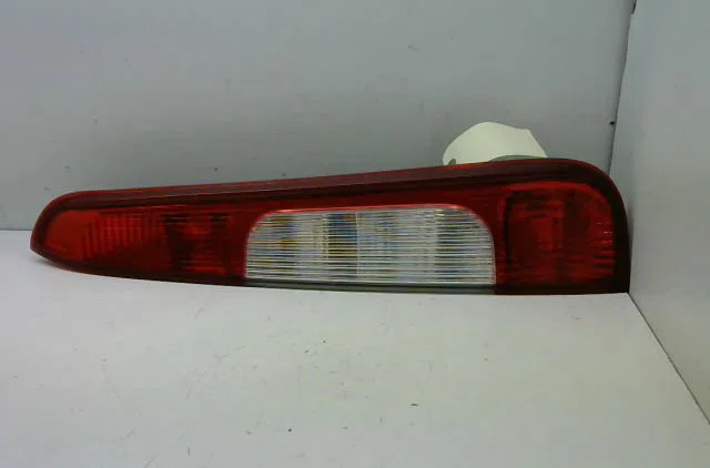 Feu arrière droit Ford C-MAX (DM2) 1.8 tdci (2007-2010) 5 portes occasion