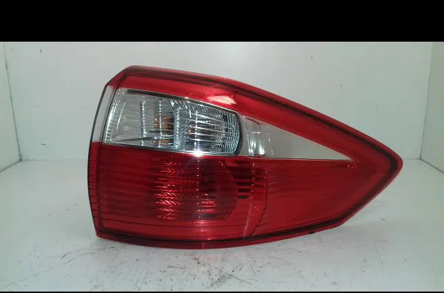 Feu arrière droit Ford C-MAX II (DXA-CB7, DXA-CEU) 1.6 tdci (2010-2019) occasion