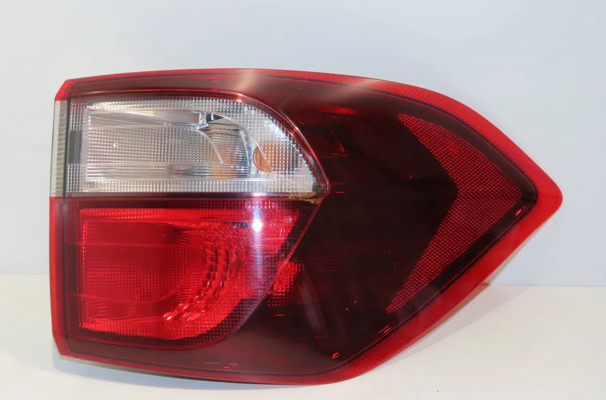 Feu arrière droit Ford ECOSPORT 1.0 ecoboost (2013) occasion
