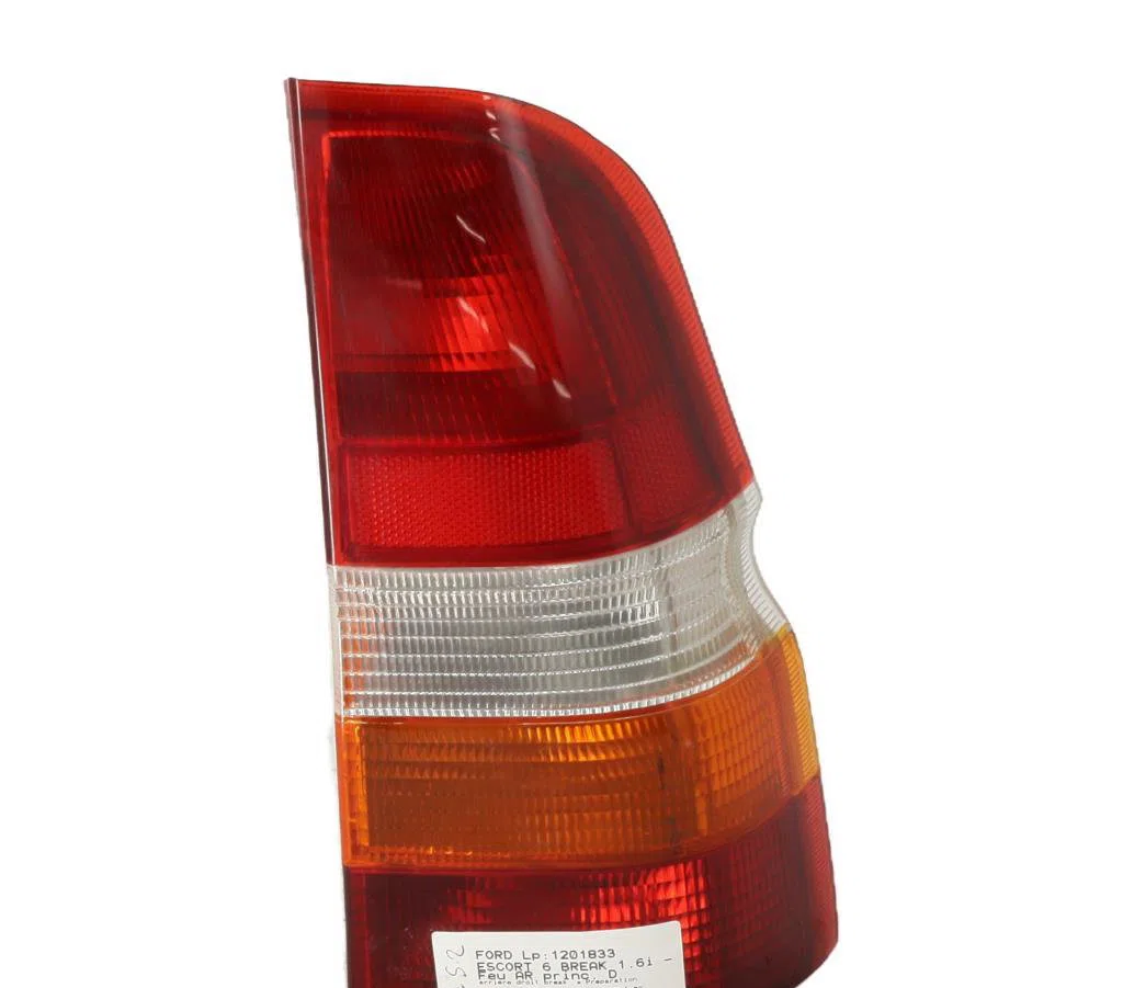 Feu arrière droit Ford ESCORT V Break (ANL) 1.6 i 16v (1992-1995) occasion