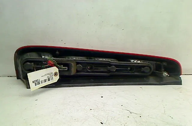Feu arrière droit Ford FOCUS C-MAX (DM2) 1.8 tdci (2005-2007) 5 portes occasion