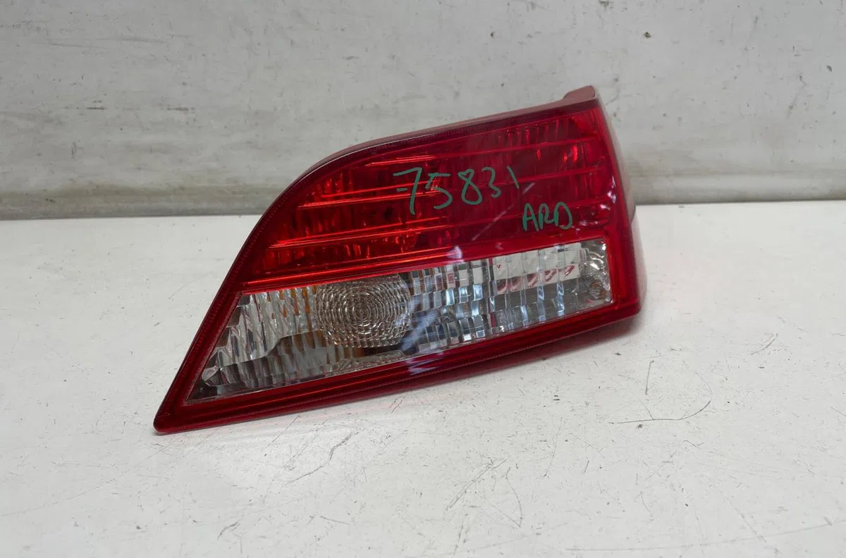 Feu arrière droit Ford FOCUS II Décapotable 2.0 tdci (2006-2010) occasion
