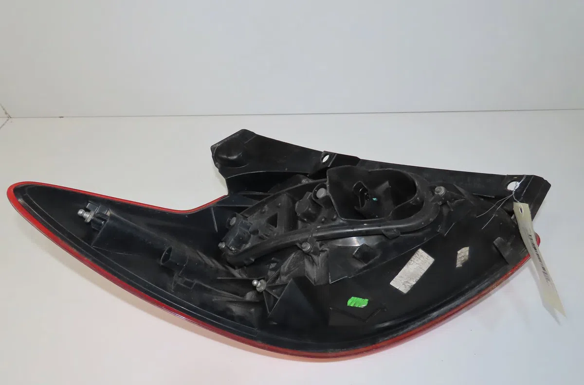 Feu arrière droit Ford KA (RU8) 1.3 tdci (2008-2016) occasion