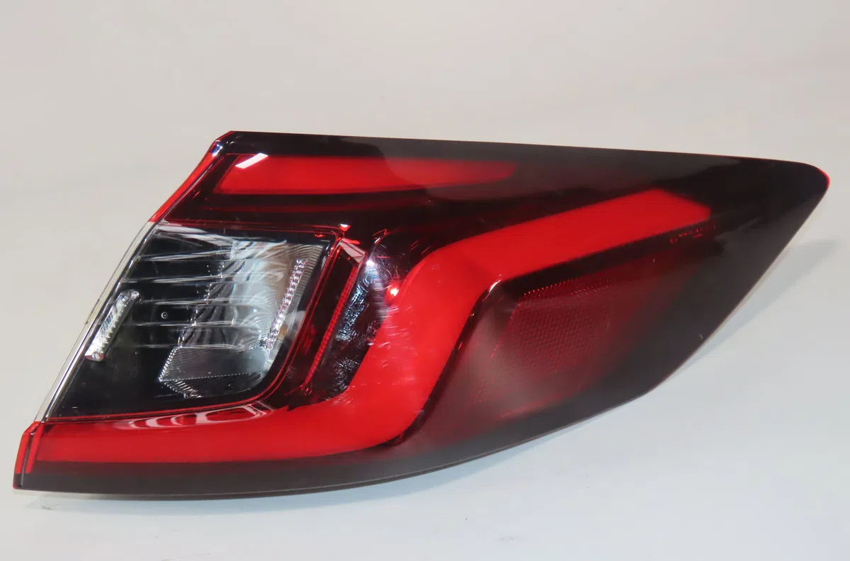 Feu arrière droit Honda CIVIC XI 3-5 portes (FL) 2.0 e:hev (2022) occasion