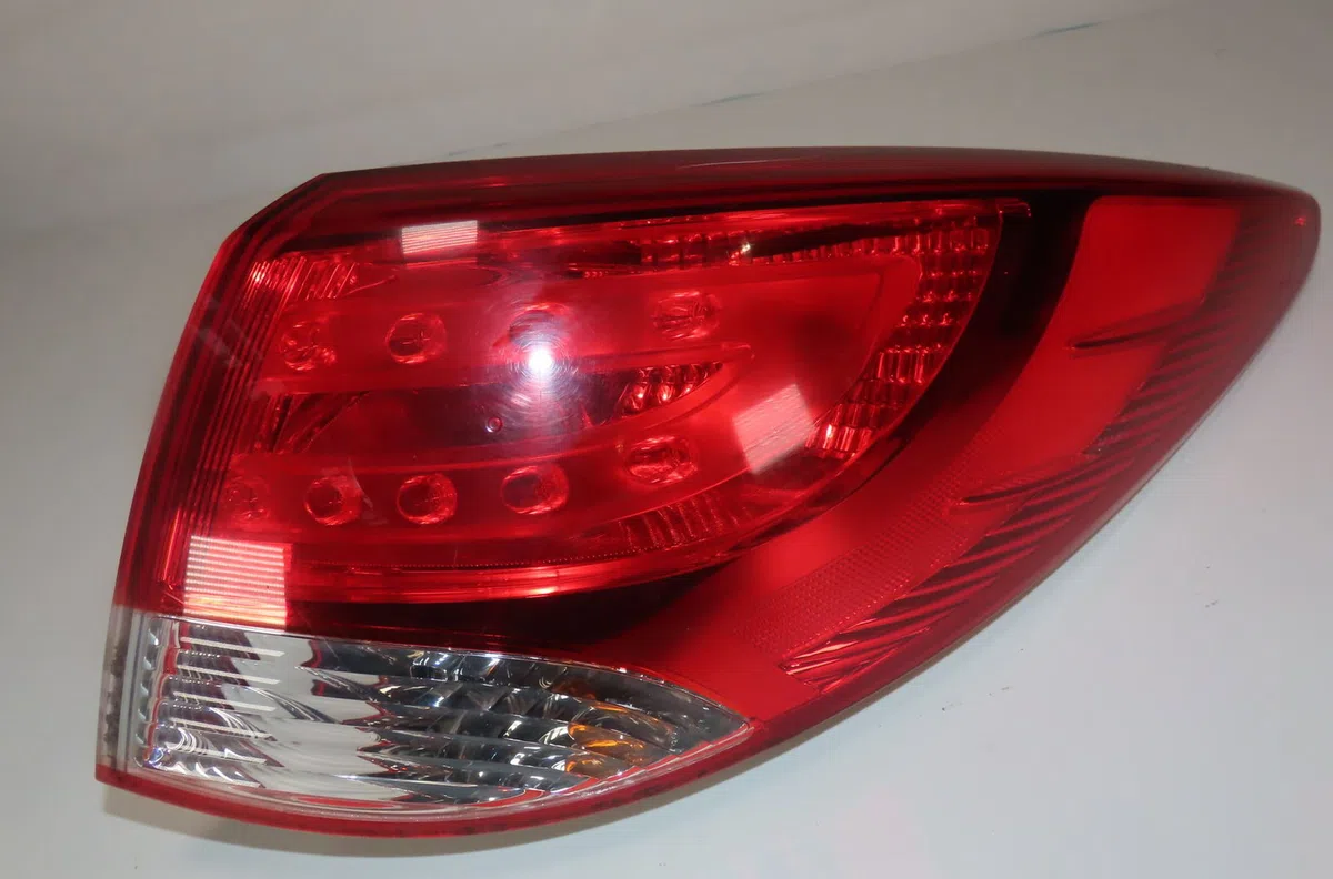 Feu arrière droit Hyundai Ix35 (LM, EL, ELH) 2.0 crdi 4wd (2010) occasion