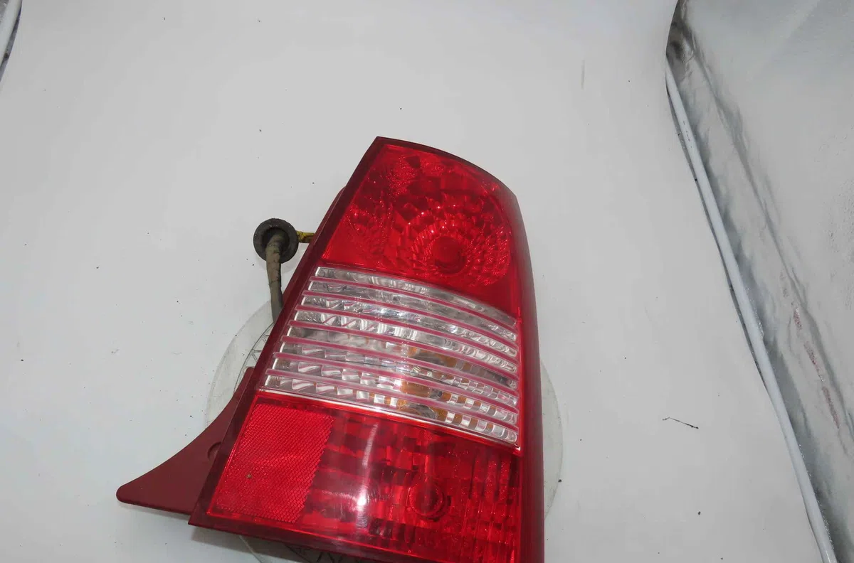 Feu arrière droit KIA PICANTO I occasion