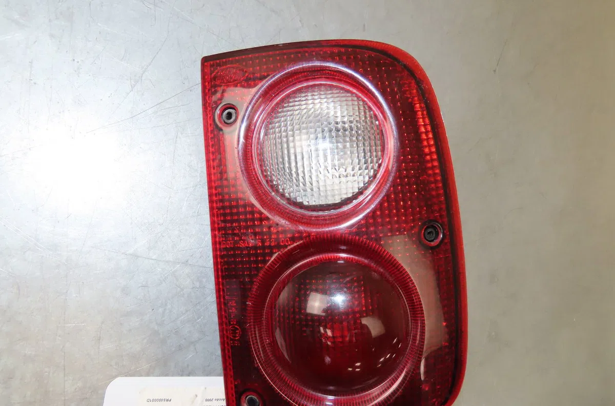 Feu arrière droit Land rover FREELANDER I (L314) 2.0 di 4x4 (1998-2000) 5 portes occasion