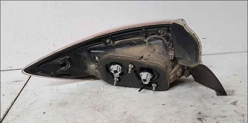 Feu arrière droit MAZDA 3 II occasion