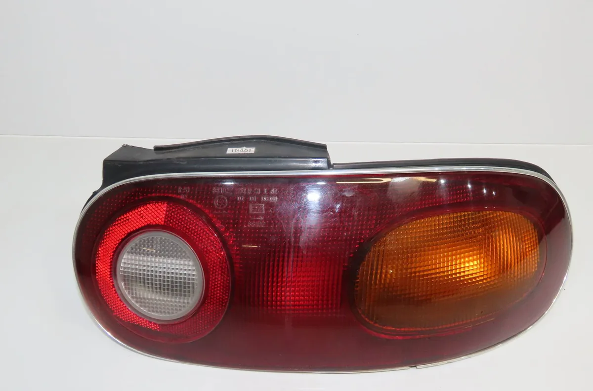 Feu arrière droit Mazda MX-5 I (NA) 1.6 (na6c) (1990-1994) occasion