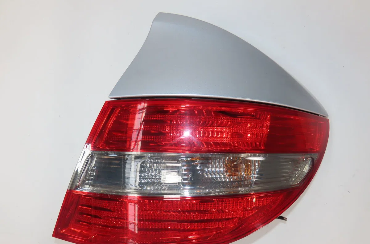 Feu arrière droit Mercedes-benz CLASSE CLC (CL203) Clc 200 cdi (203.707) (2008-2011) occasion
