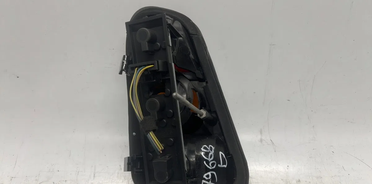 Feu arrière droit MINI MINI 1 R50-R53 PHASE 1 occasion