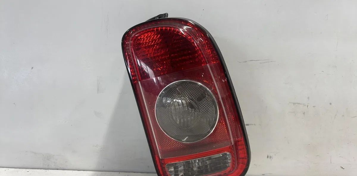 Feu arrière droit MINI MINI 2 R55 CLUBMAN PHASE 1 BREAK occasion