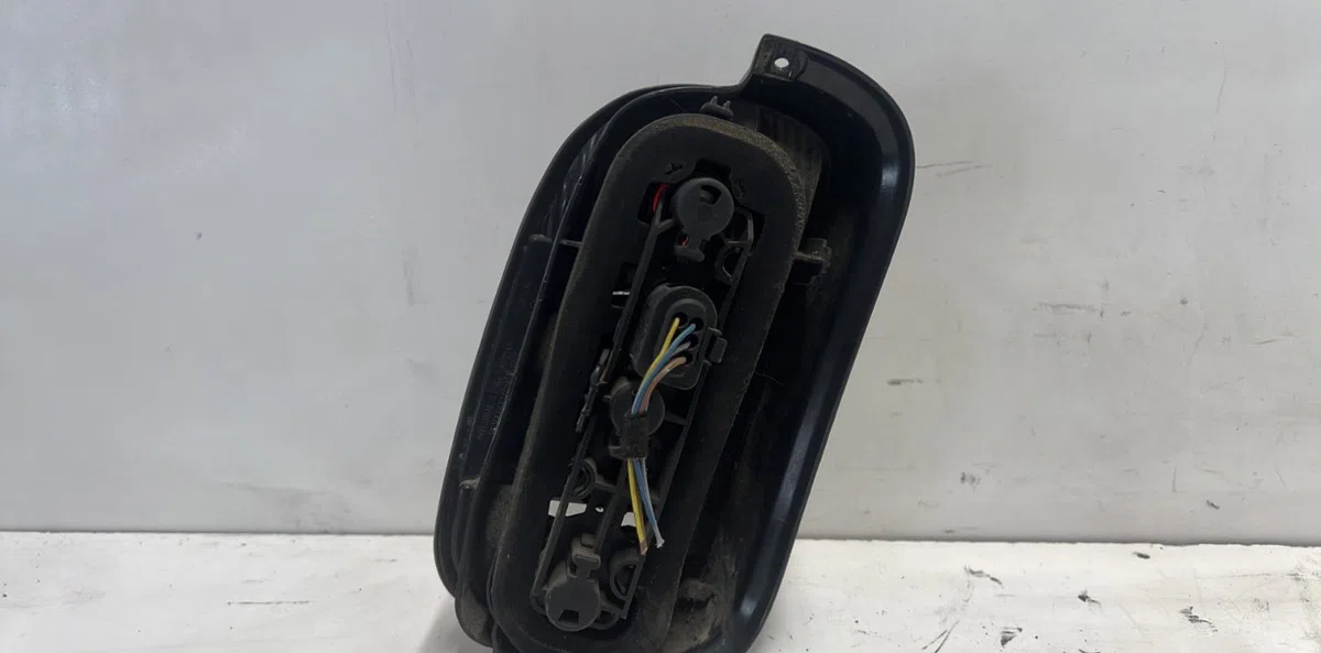 Feu arrière droit MINI MINI 2 R55 CLUBMAN PHASE 1 BREAK occasion