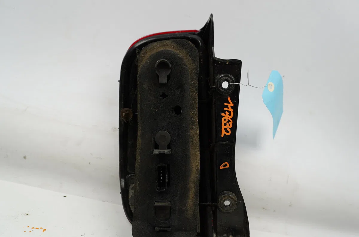 Feu arrière droit Nissan MICRA III (K12) 1.2 16v (2003-2010) occasion