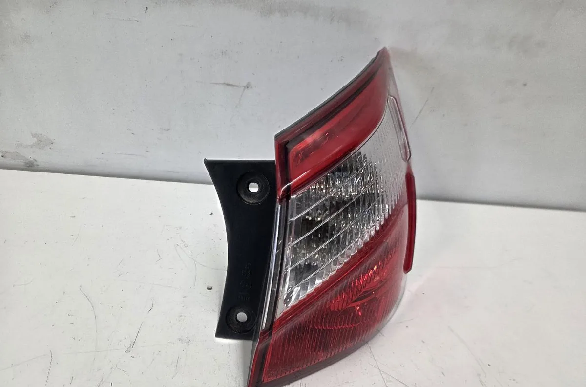 Feu arrière droit NISSAN QASHQAI 1 PHASE 2 occasion