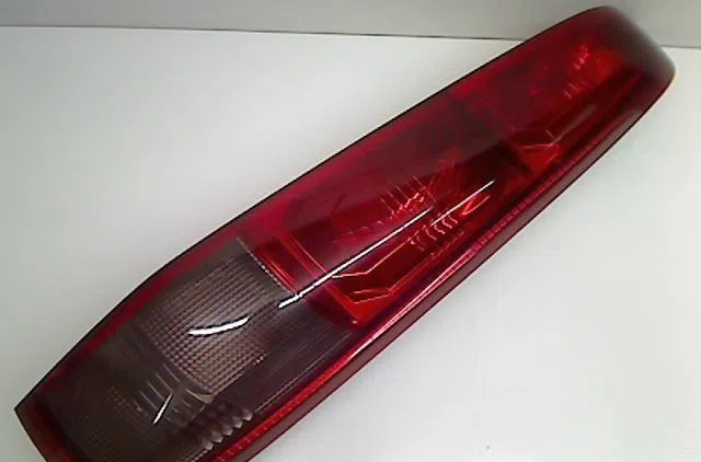Feu arrière droit Nissan X-TRAIL I (T30) 2.2 dci 4x4 (2001-2008) 5 portes occasion