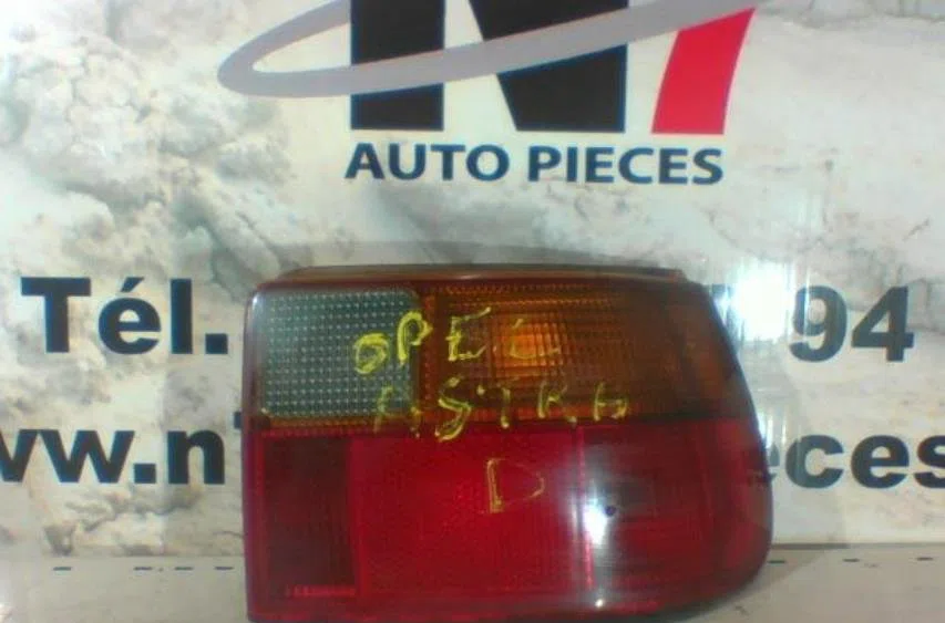 Feu arrière droit OPEL ASTRA F PHASE 1 occasion