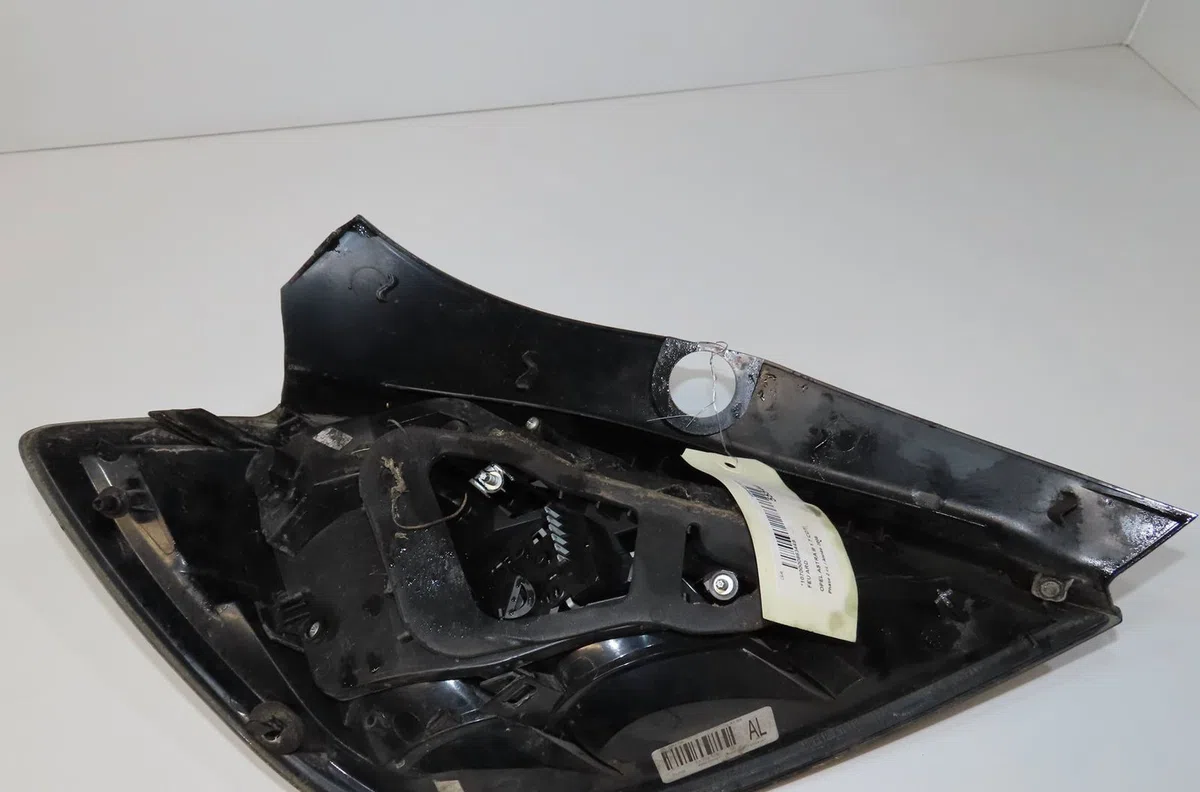 Feu arrière droit Opel ASTRA H (A04) 1.7 cdti (l48) (2004-2010) 5 portes occasion