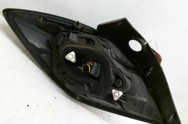 Feu arrière droit Opel ASTRA H GTC (A04) 1.9 cdti 16v (l08) (2005-2010) occasion