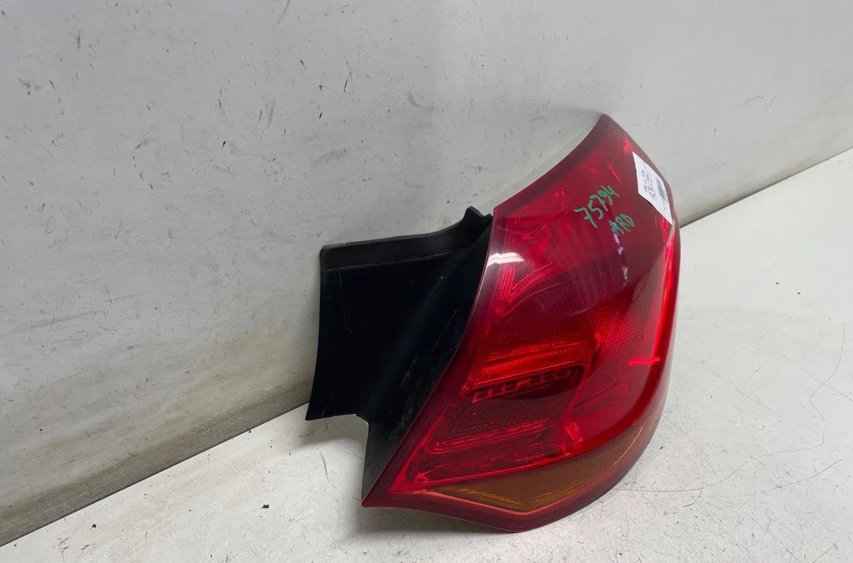 Feu arrière droit Opel ASTRA J (P10) 1.6 cdti (68) (2013-2015) occasion