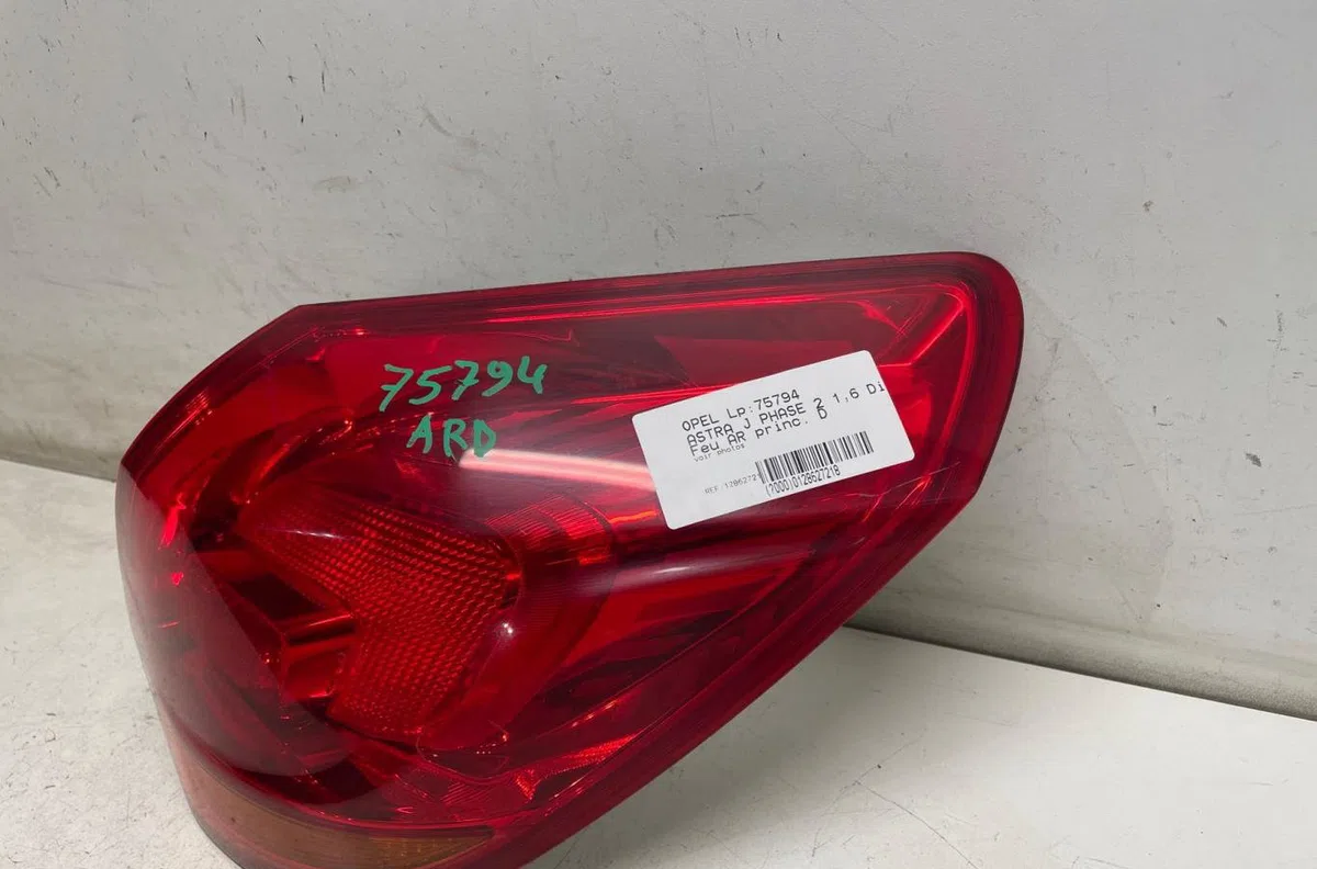 Feu arrière droit Opel ASTRA J (P10) 1.6 cdti (68) (2013-2015) occasion