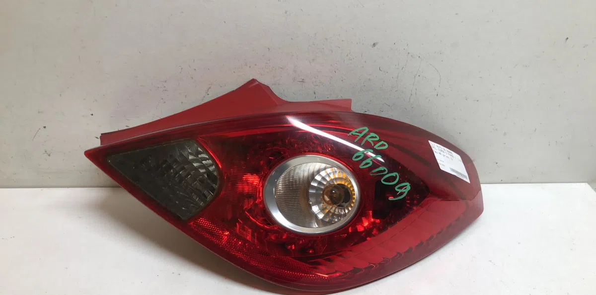 Feu arrière droit Opel CORSA D (S07) 1.3 cdti (l08, l68) (2006-2014) 3 portes occasion