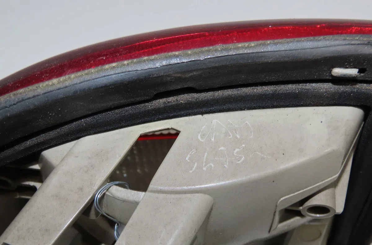 Feu arrière droit Opel OMEGA B (V94) 2.5 td (f69, m69, p69) (1994-2003) occasion