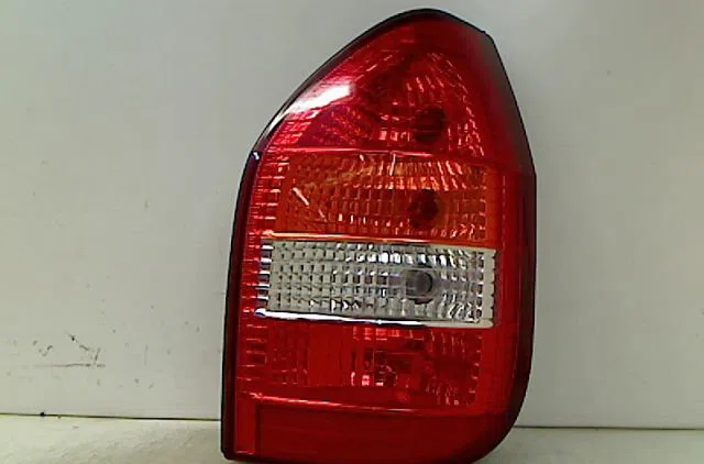 Feu arrière droit Opel ZAFIRA A Monospace (T98) 2.0 dti 16v (f75) (2000-2005) 5 portes occasion