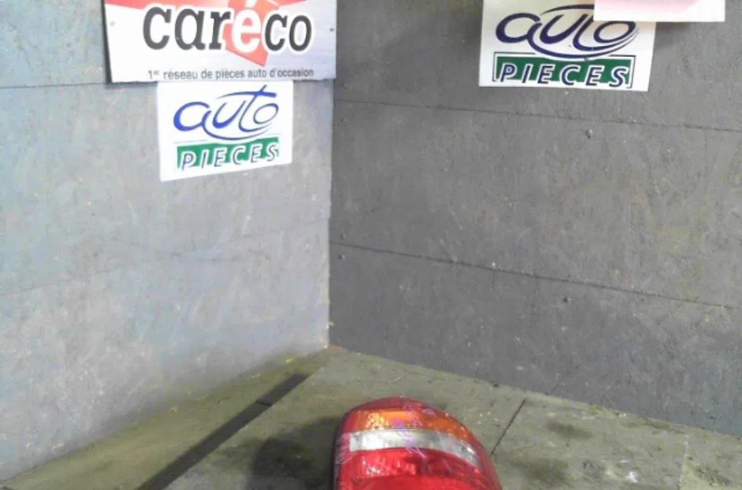 Feu arrière droit OPEL ZAFIRA A  ZAFIRA A PHASE 1 occasion