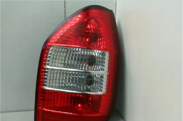 Feu arrière droit OPEL ZAFIRA I 2.0 DTI 16v 100ch occasion