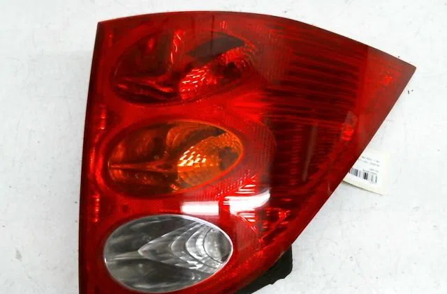 Feu arrière droit Peugeot 1007 (KM_) 1.4 hdi (2005) occasion