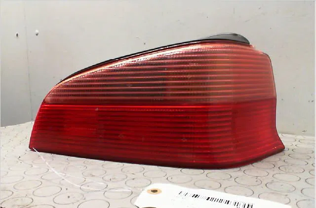 Feu arrière droit Peugeot 106 II (1A_, 1C_) 1.0 i (1996-2001) occasion