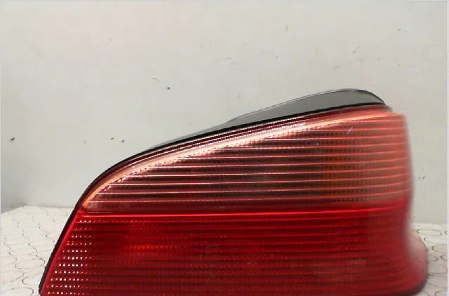 Feu arrière droit Peugeot 106 II (1A_, 1C_) 1.0 i (1996-2001) occasion